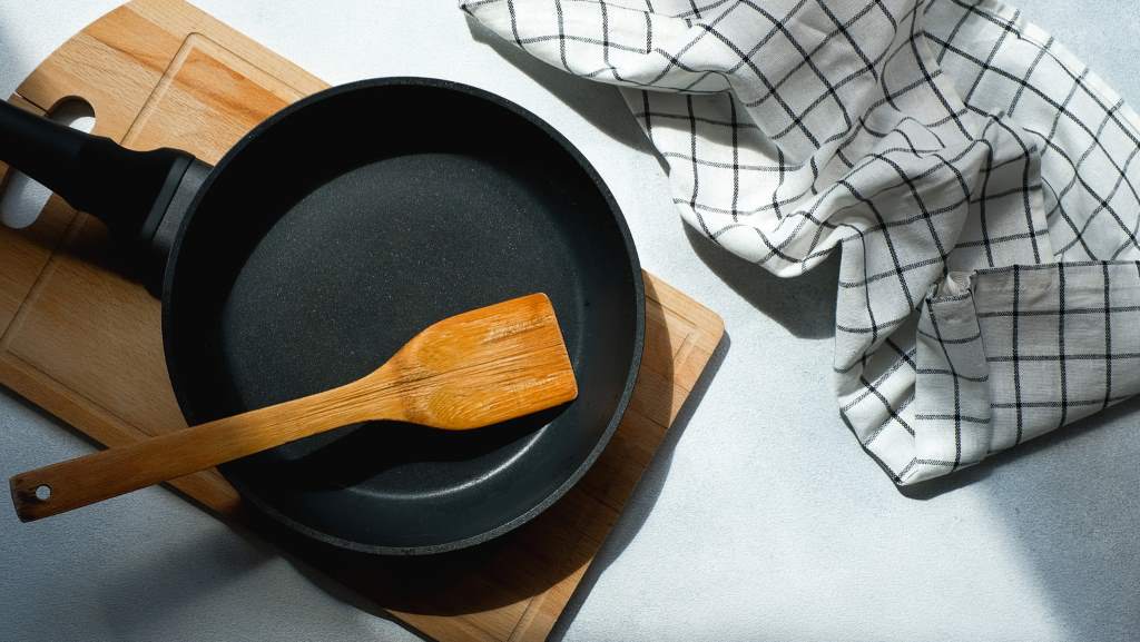 Store Your Cast Iron Cookware Set to Prevent Rust